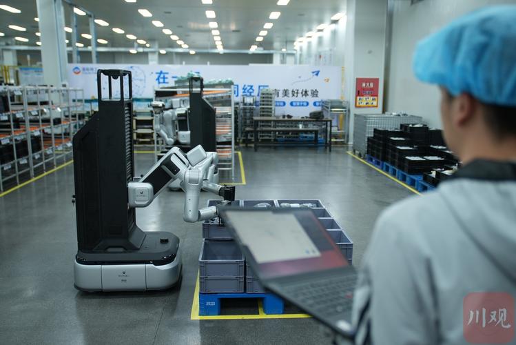 智能机器人研发新突破 上海智元新创技术引领W轮式机器人创新